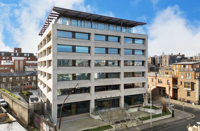 The One Building, Grand Canal Street Lower, Grand Canal Dock, Dublin 2 - Click to view photos