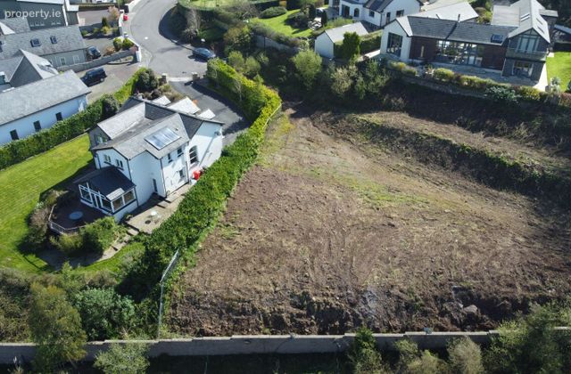 Ard Chuain, Marmullane, Pembroke, Passage West, Co. Cork - Click to view photos