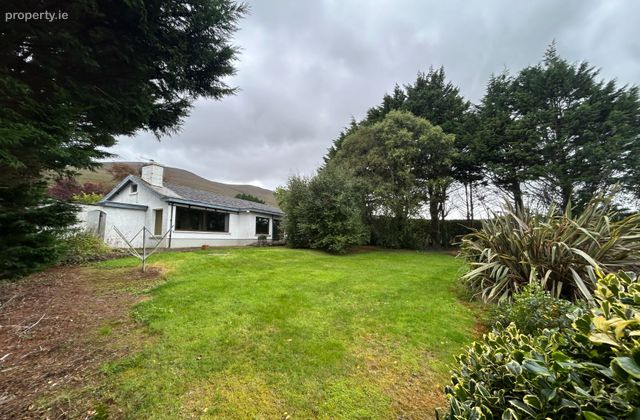 Curraheen, Glenbeigh, Killorglin, Co. Kerry - Click to view photos