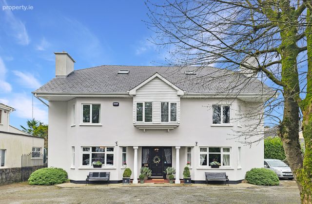 Glenomra House, Limerick Road, Ennis, Co. Clare, Ennis, Co. Clare - Click to view photos