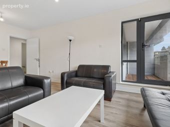 Apartment 116, Block 4, Parkgate Place, Dublin 8 - Image 4