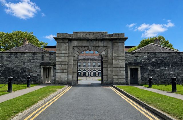 Haddington Square, Beggars Bush, Ballsbridge, Dublin 4 - Click to view photos