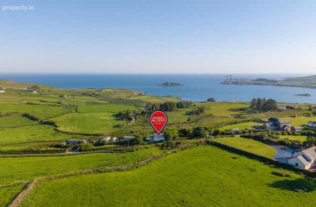 Tim's Cottage, Kilfinnan, Glandore, Co. Cork - Click to view photos