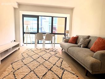 Apartment 39, Trinity Plaza, Dublin 2 - Image 2