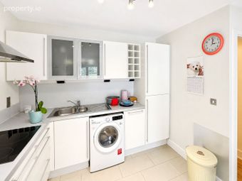 41 Brennanstown Avenue, Dublin 18, Brennanstown, Dublin 18 - Image 4