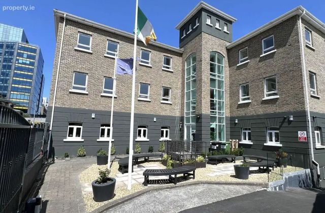 Barrow Street, Dublin 4 - Click to view photos