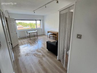 Apartment 34, Ashurst, Mount Merrion Avenue, Black, Stillorgan, Co. Dublin - Image 5