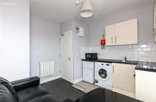 Flat 3, 23 Nottingham Street, Ballybough, Dublin 3 - Click to view photos