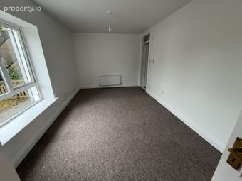 11 Woodview Park, Lahinch Road, Ennistymon, Lahinch, Co. Clare - Image 4