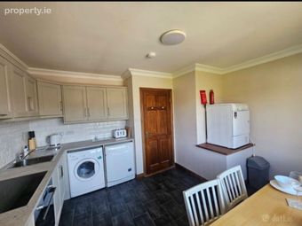 Carragh Court,knocknacarra Road,galway, Pollnarooma, Co. Galway - Image 4