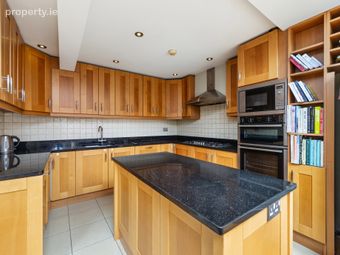 6 Talbot Park, Malahide, Co Dublin, Malahide, Co. Dublin - Image 5