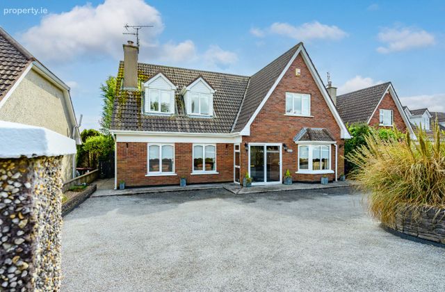 43b Nova Court, Ballea Road, Carrigaline, Co. Cork - Click to view photos