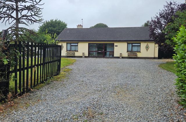 Grangemore, Kilcullen, Milemill, Co. Kildare - Click to view photos