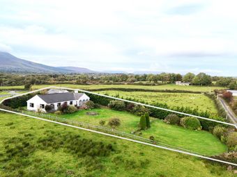 Lake View Villa, Errew, Castlehill, Co. Mayo - Image 3