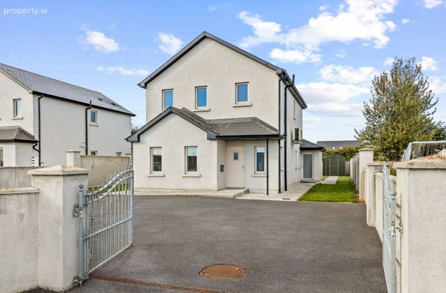 2 Ayresfield Row, Granges Road, Kilkenny, Co. Kilkenny - Click to view photos