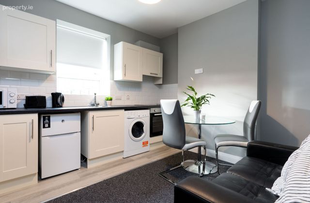 Flat 1, 41 Whitworth Road, Phibsborough, Dublin 7 - Click to view photos