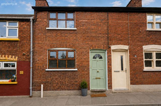 8 Saint Peter Street, Bishop Street, Corbally, Co. Limerick - Click to view photos