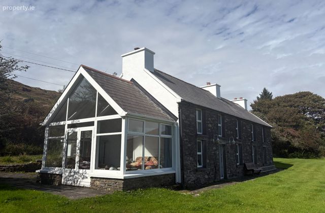 Killeen, Kilcrohane, Co. Cork - Click to view photos
