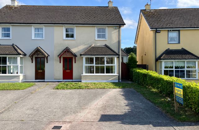 9 The Crescent, College Wood, Mallow, Co. Cork - Click to view photos