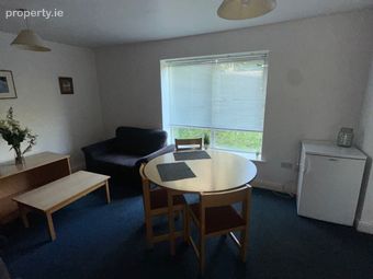 Apartment 7, Room B, Schoolhouse Court, Santry, Dublin 9 - Image 5