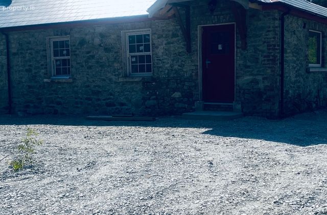 Magheranappan, Convoy, Co. Donegal - Click to view photos