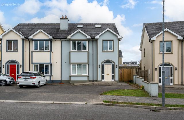 11 Holly Park, Leitrim Village, Co. Leitrim, Leitrim, Co. Leitrim - Click to view photos