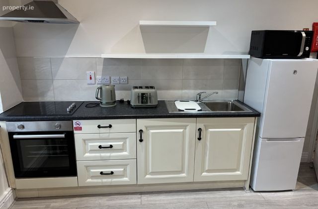 52a Sundrive Road, Dublin 12, Kimmage, Dublin 12 - Click to view photos
