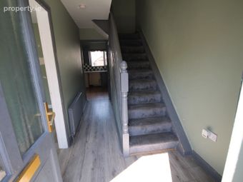 7 College Court, College Manor, Cobh, Co. Cork - Image 2