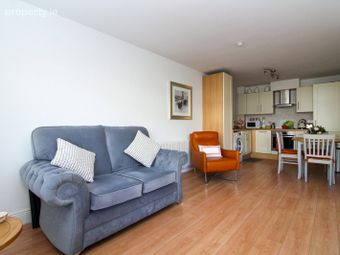 60 Hunter's Hall, Hunter's Place, Ballycullen, Dublin 24, Ballycullen, Dublin 24 - Image 3
