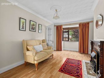 13 Woodview Park, Castleknock, Dublin 15, Co. Dublin, Castleknock, Dublin 15 - Image 2