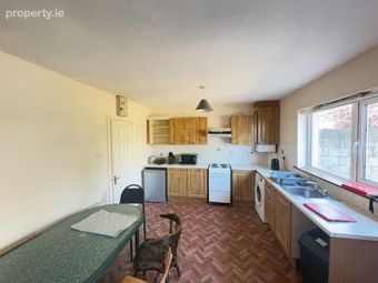 5 Whitethorns, Briarfield, Castletroy, Co. Limerick - Image 4