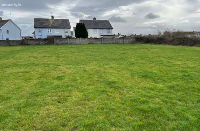 Whitegate, Whitegate, Co. Clare - Click to view photos