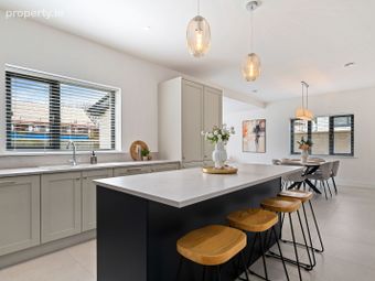 12 The Cedars, Glounthaune, Co. Cork - Image 3