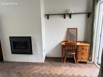 44 James Connolly Square, Bray, Co. Wicklow - Image 4