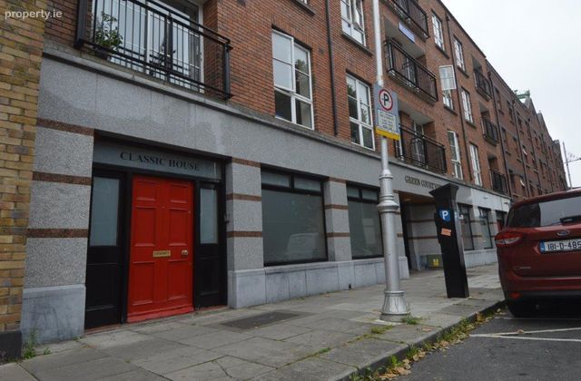 Classic House, Dublin 1 - Click to view photos