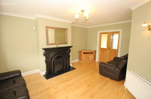 2 The Crescent, Priory Court, Watergrasshill, Co. Cork - Click to view photos