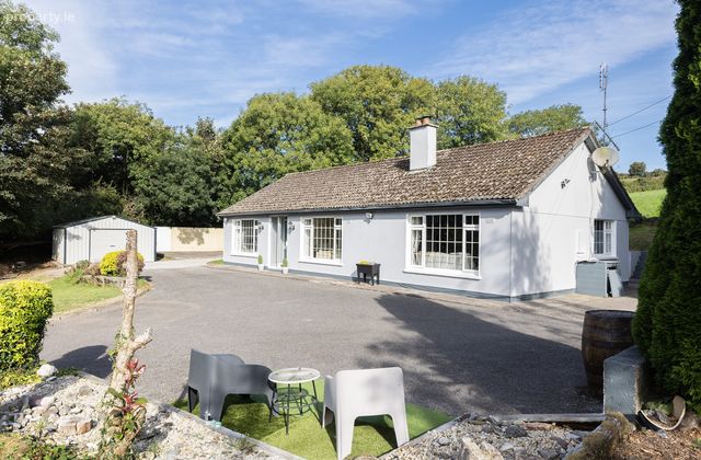 Ballyspillane West, Midleton, Co. Cork - Click to view photos