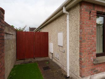 1 The Grove, Liffey Hall, Newbridge, Co. Kildare - Image 4