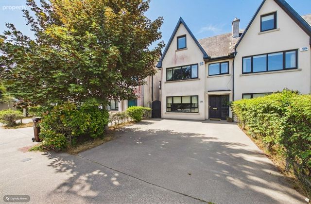 62 Poplar Drive, Carraig An &Aacute;ird, Waterford City Centre, Co. Waterford - Click to view photos