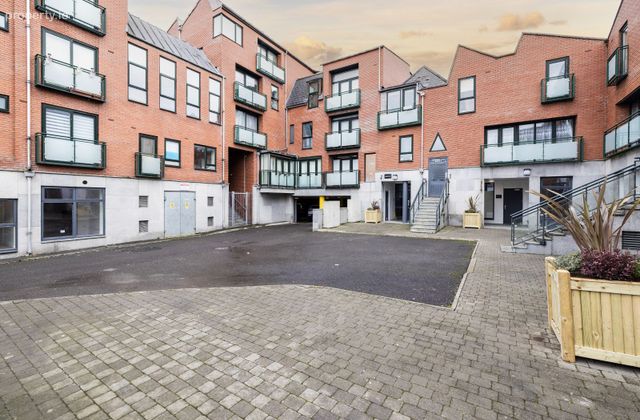 St. James Place, Inchicore, Inchicore, Dublin 8 - Click to view photos