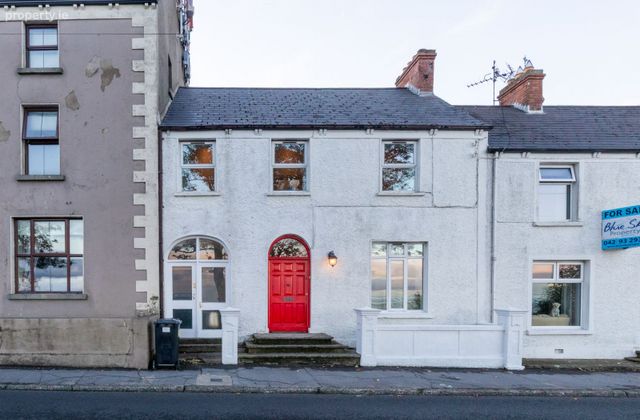 Seaville Terrace, Sea Road, Blackrock, Co. Louth - Click to view photos