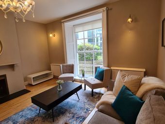 Apartment 1, 10 Harcourt Terrace, Dublin 2 - Image 3