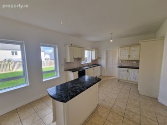 50 Tarmon Manor, Castlerea, Co. Roscommon - Image 5