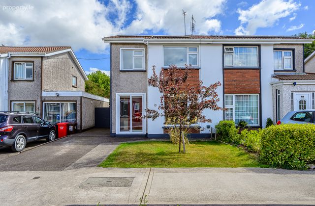 No 12 Ashgrove Lawn, Carrigaline, Co. Cork, Carrigaline, Co. Cork - Click to view photos
