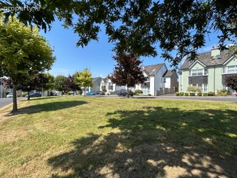 23 Cnoc Cluain, Ballina, Co. Tipperary - Image 2