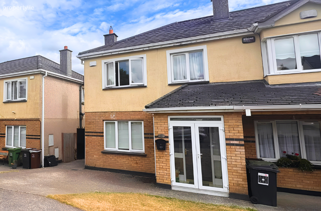 9 Carrigmore Grove, Aylesbury, Tallaght, Dublin 24, Tallaght, Dublin 24 - Click to view photos