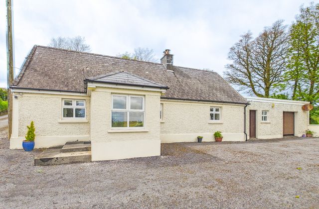 Carhue, Upperchurch, Thurles, Co. Tipperary, Upperchurch, Co. Tipperary - Click to view photos
