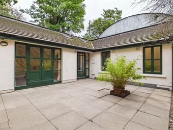 12 Cathedral Close, Tullow Street, Carlow, Co. Carlow, Graiguecullen, Co. Carlow