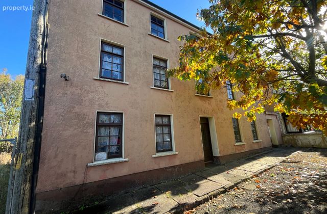 The Square, Milltown, Co. Kerry - Click to view photos