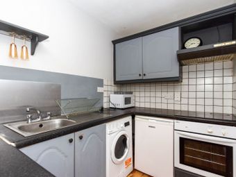 Apartment 19, 151/152 Parnell Street, Dublin 1 - Image 3
